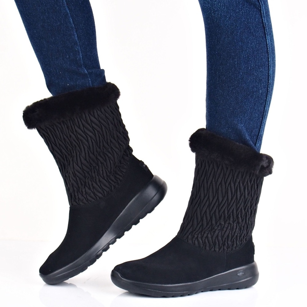 Skechers Women Go Walk Joy Navy Suede Leather Faux Fur Winter Boots. Sz 5.5